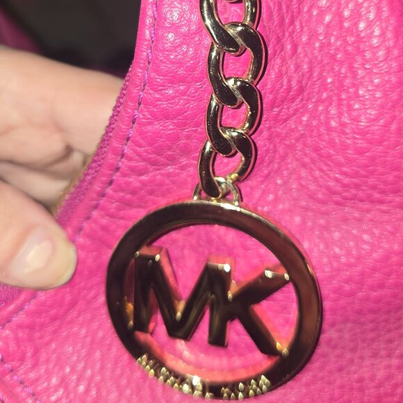 Michael Kors NWOT Fuschia Hobo bag - Picture 5 of 14